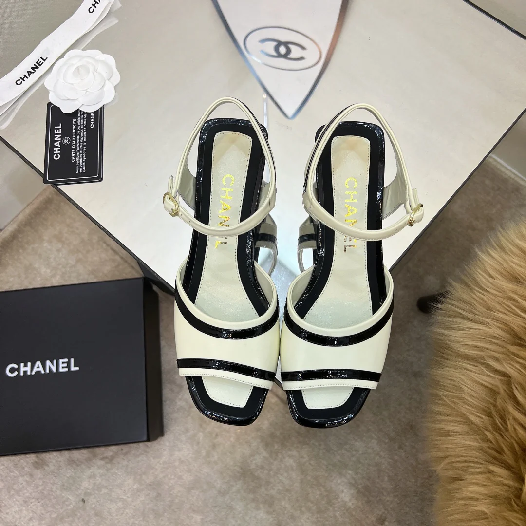 Туфли Chanel с открытым носком