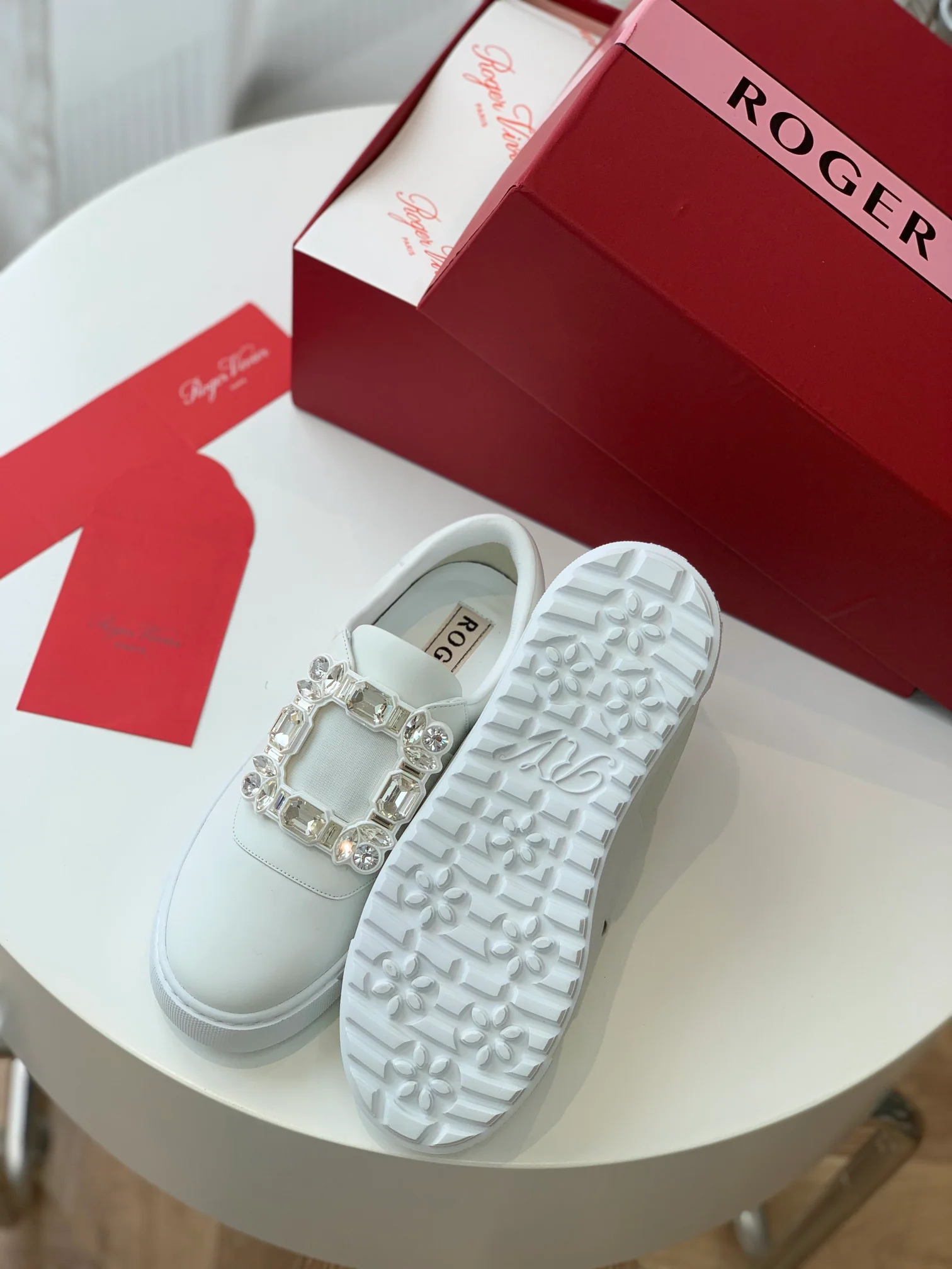 Обувь RV Shoes - Новинка весны/лета 2023 - Белые кроссовки из натуральной кожи