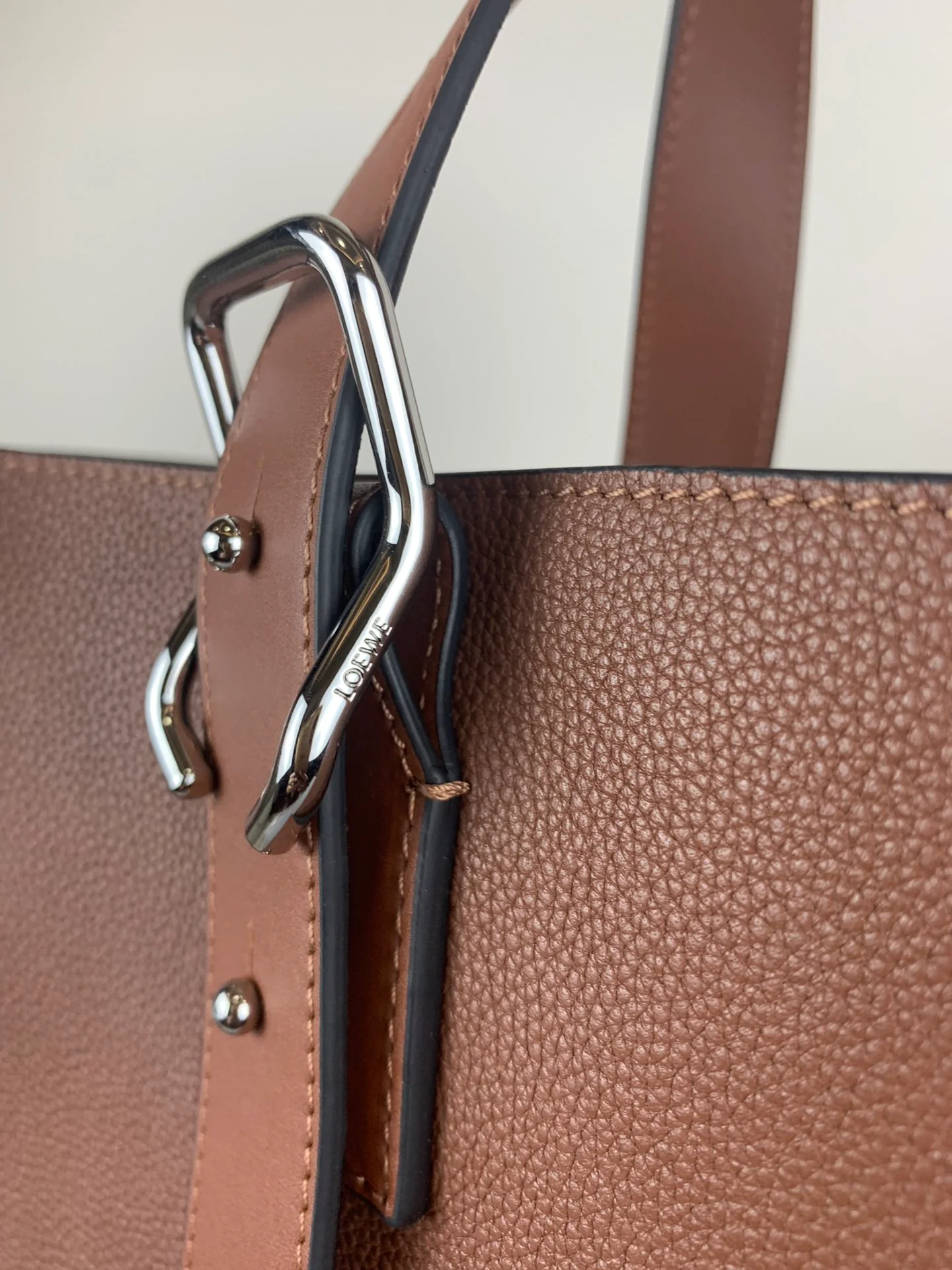 Мужская сумка-тоут Loewe с пряжкой - 2 шт.