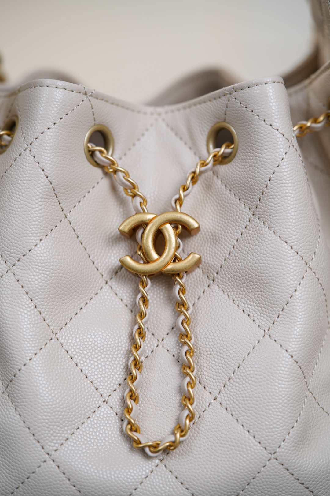 Сумка Chanel 25s 25bag Caviar Drawstring Hobo Small - Off-white