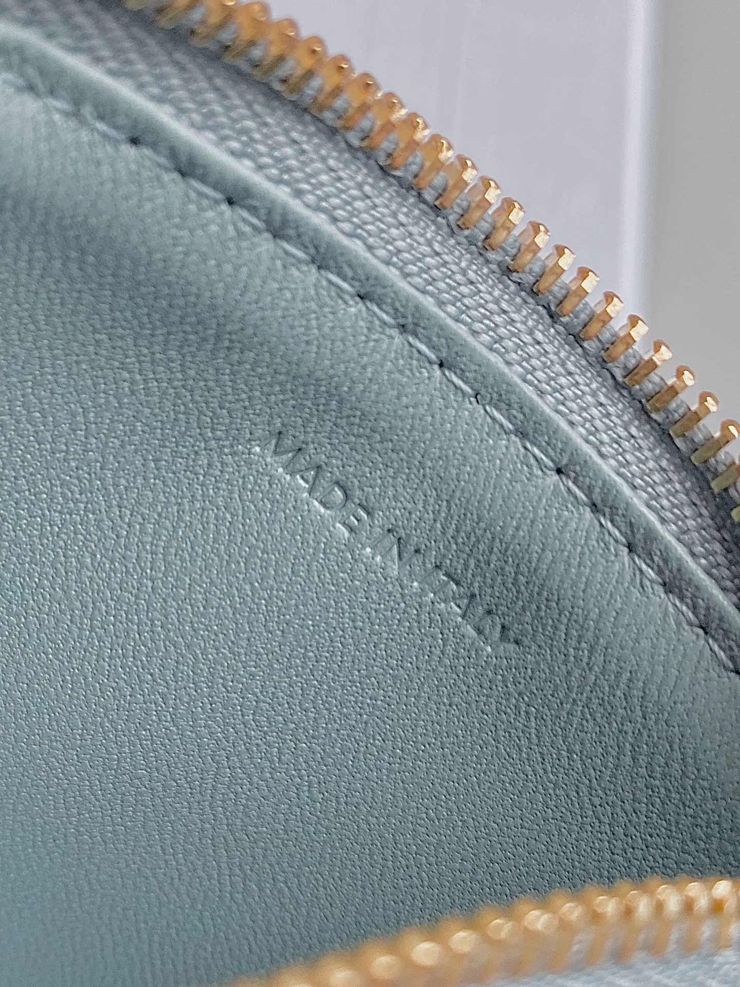 Celine-TRIOMPHE 二合一翻盖卡包钱包 冰川蓝