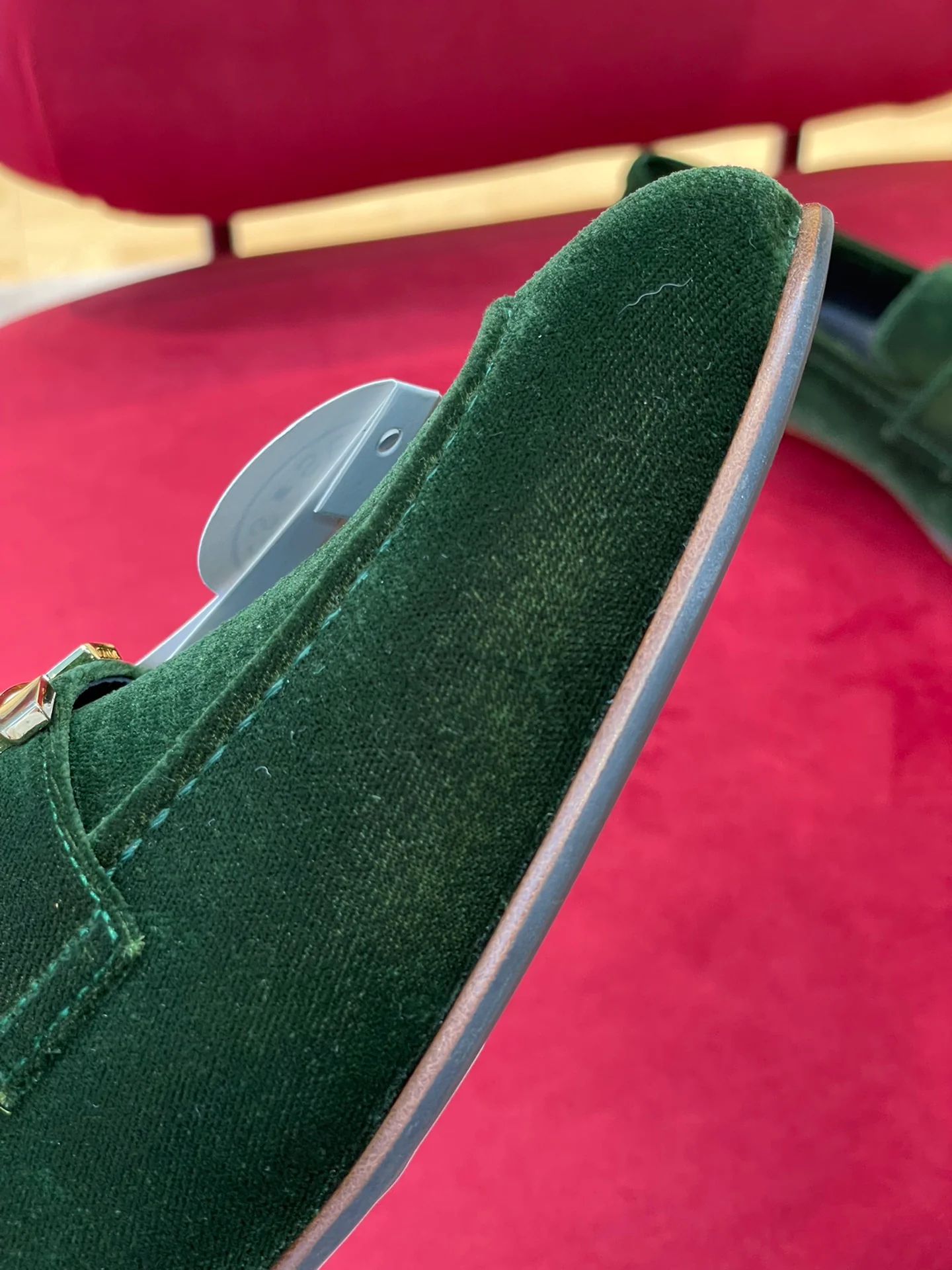 Бархатные лоферы Hermes с пряжкой H-Buck - 1 шт.