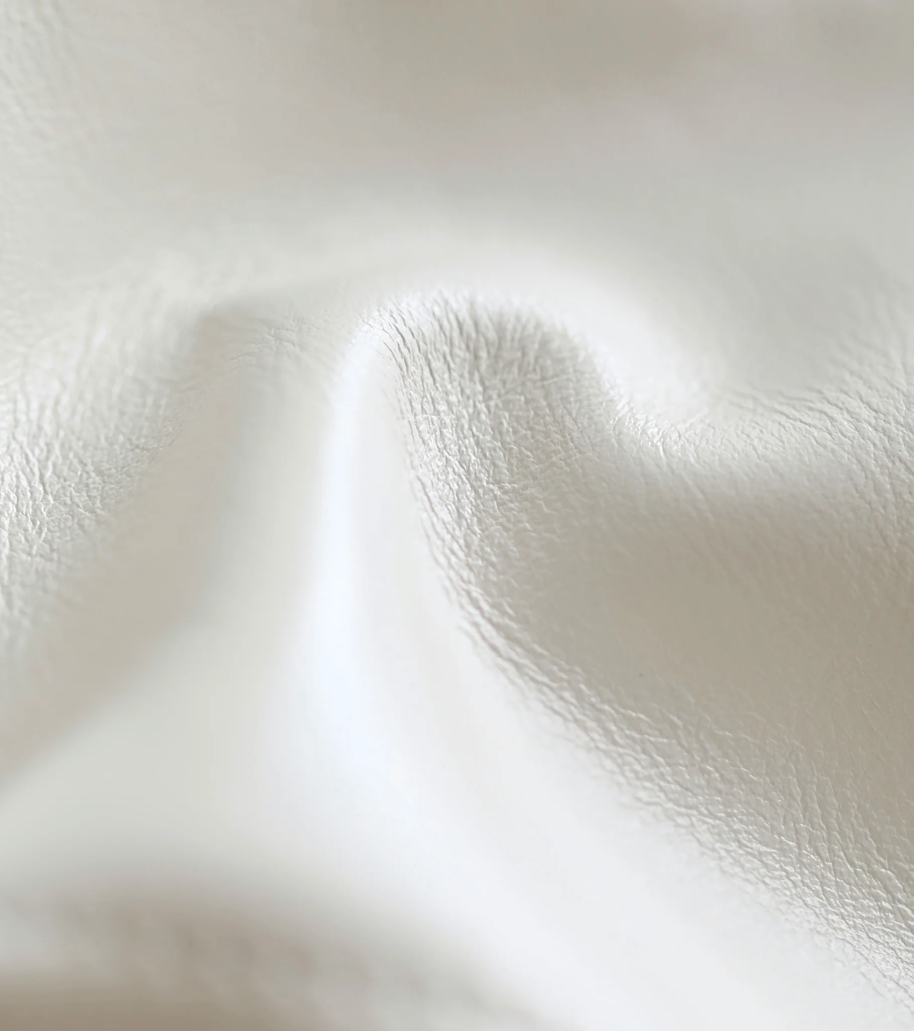 Chanel - Новый маленький рюкзак - Белый с золотой фурнитурой