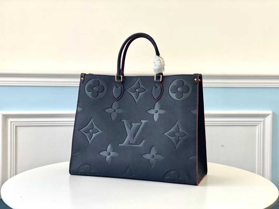 m44576-LV-onthego-Handbag-Navy Blue
