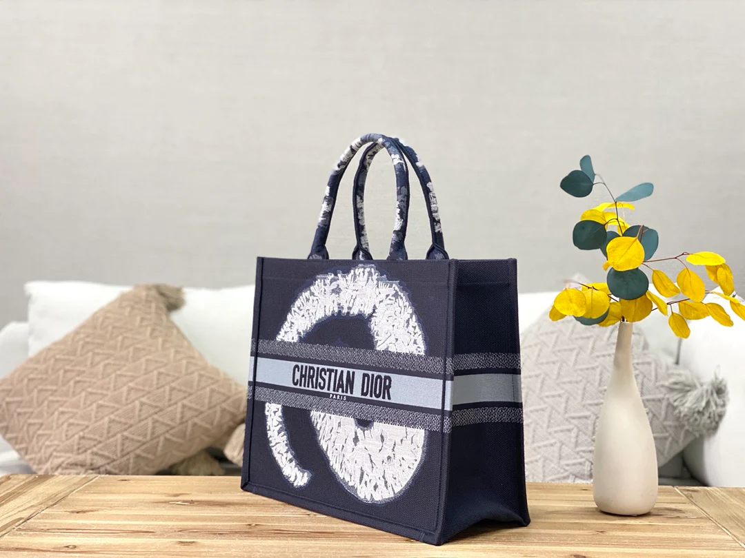 Сумка Dior Book Tote, большой размер 41-5 см, черная, Whirlwind.