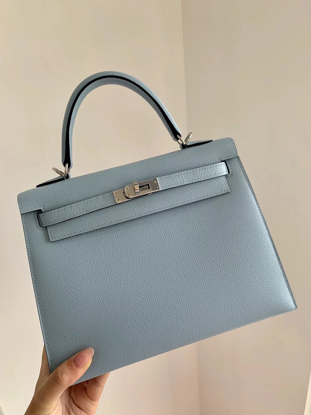 hermes-kelly-25-t0-mist blue-epsom-silver buckle-exterior seam