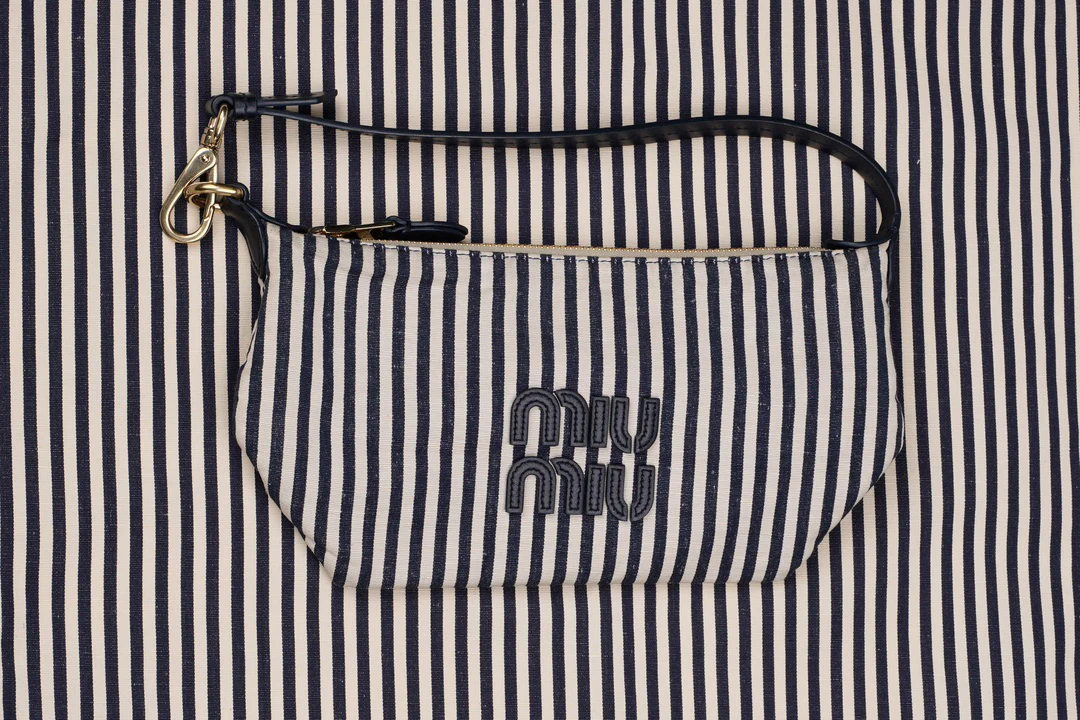 Косметичка/сумка для ланча Miu Miu из жаккардовой ткани - темно-синяя