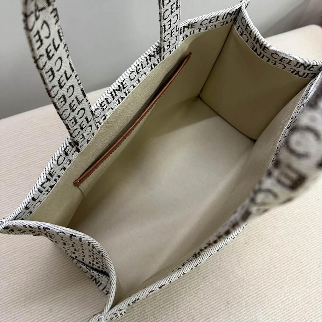 Сумка-шоппер Celine Cabas Thais с осенним принтом, большая.