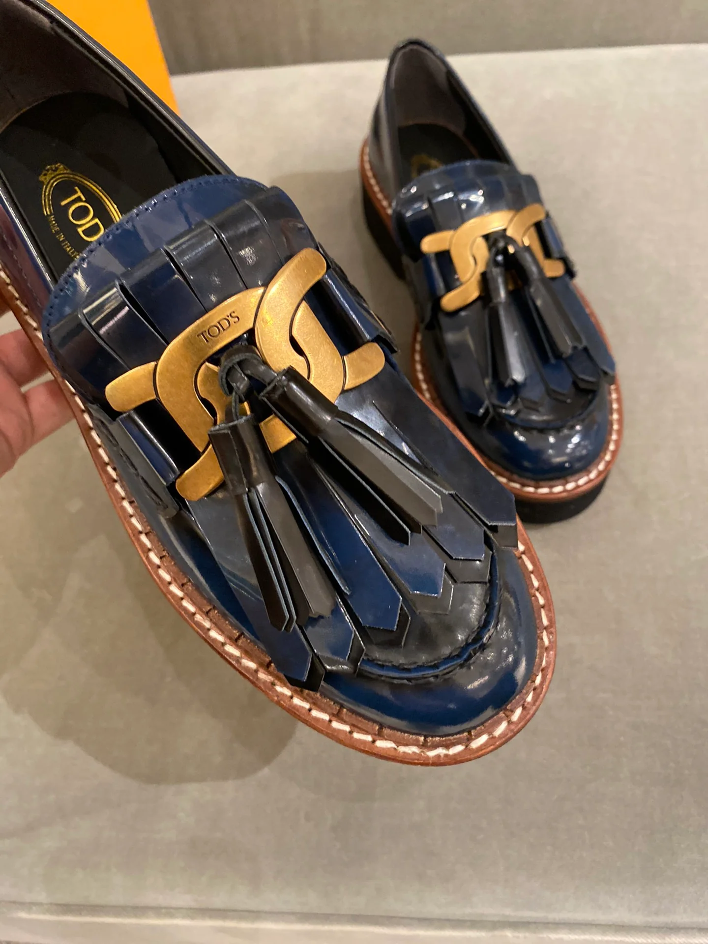 Лоферы Tods на платформе с кисточками - 2 шт.