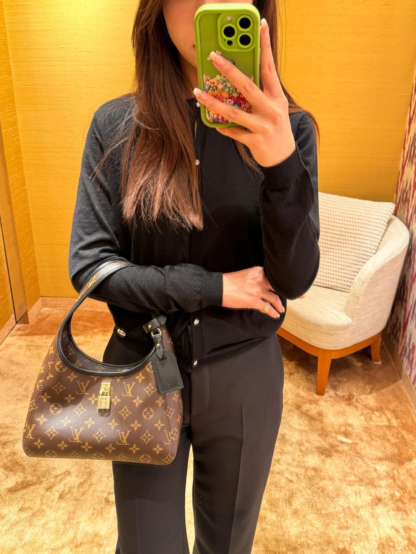 LV-m12940-the-drop подмышечная сумка-маленькая черная