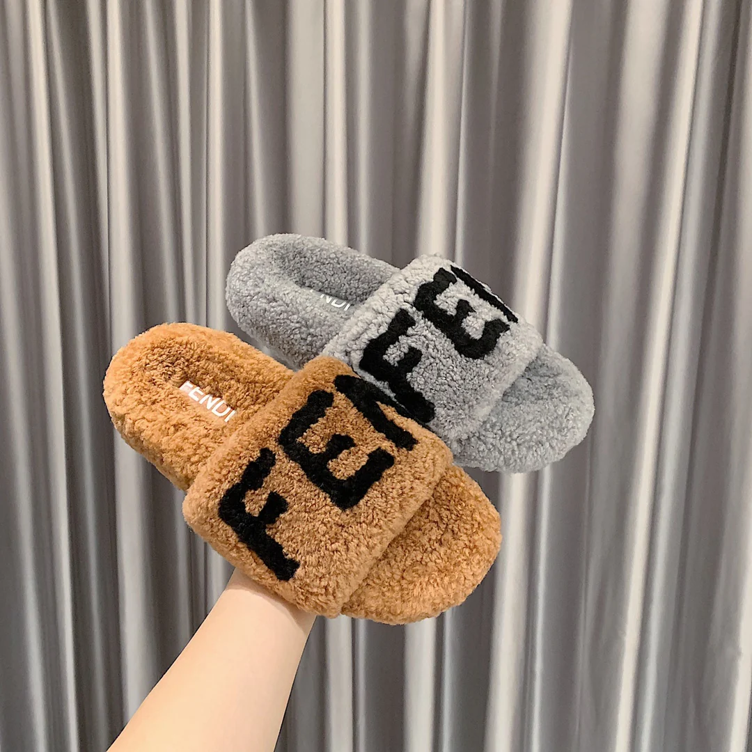 Fendi - Тапочки из овечьей шерсти - Серые