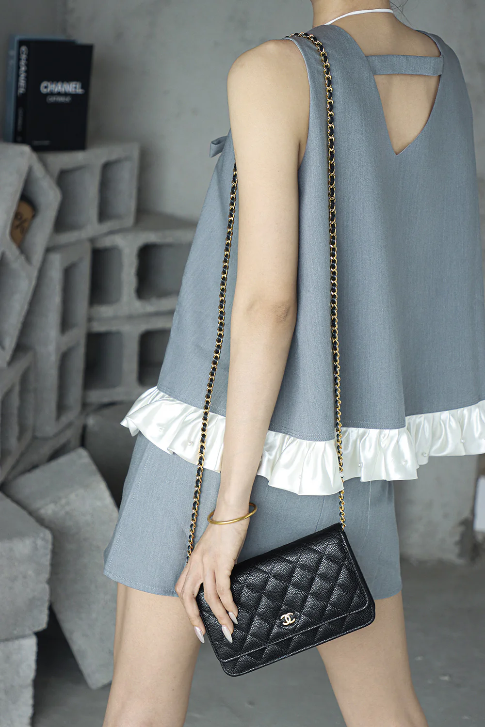 Сумка-кошелек Chanel на цепочке Lucky Bag - с черной пряжкой