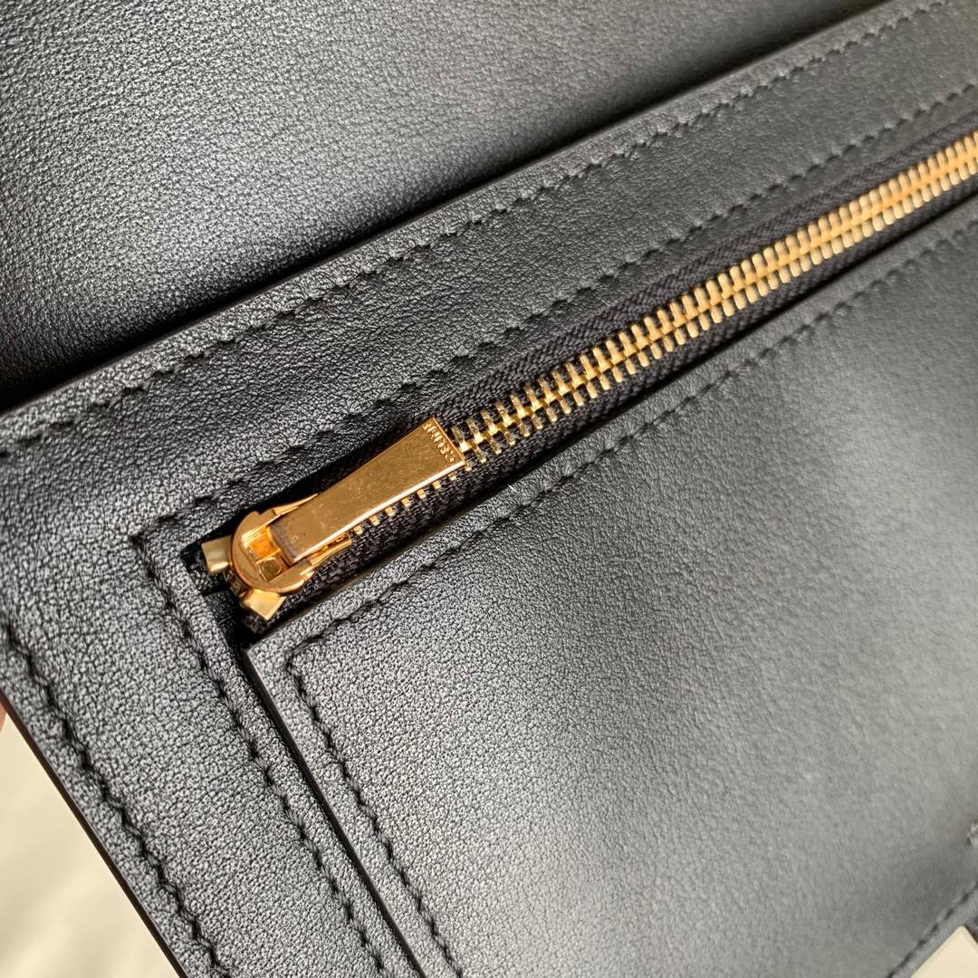 Длинный кошелек Celine - Кошелек с ремешком из крупнозернистой телячьей кожи - 7