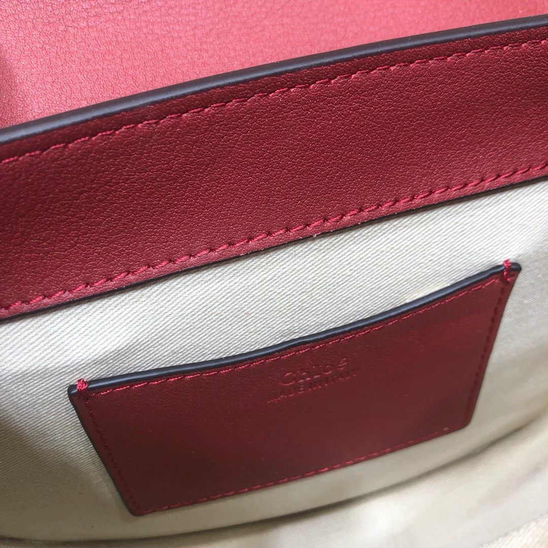 Сумка Chloe Tess через плечо — из кожи аллигатора — красная