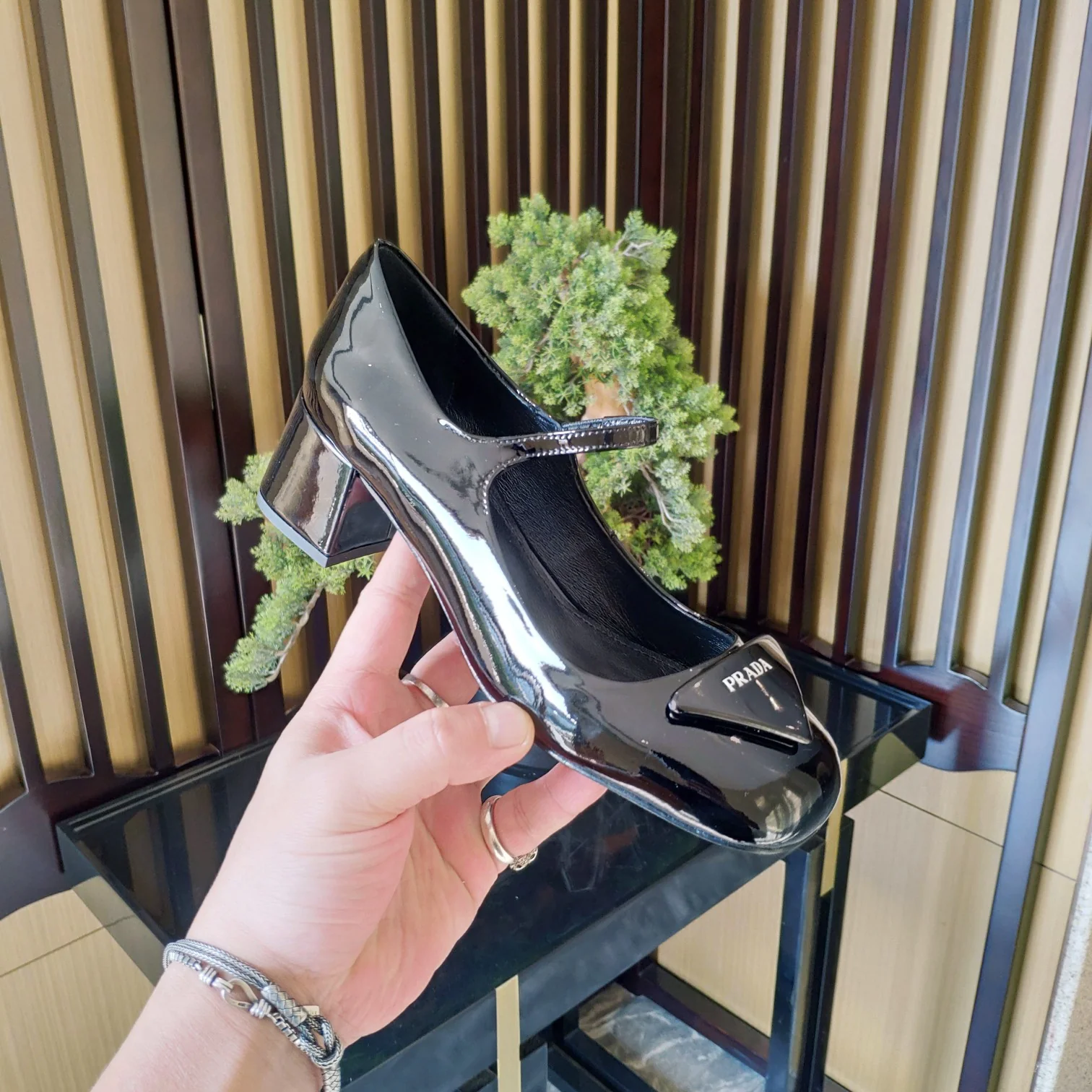 Обувь Prada - Prada - Новинки Весна/Лето 2022 - Французский ретро - Туфли Мэри Джейн