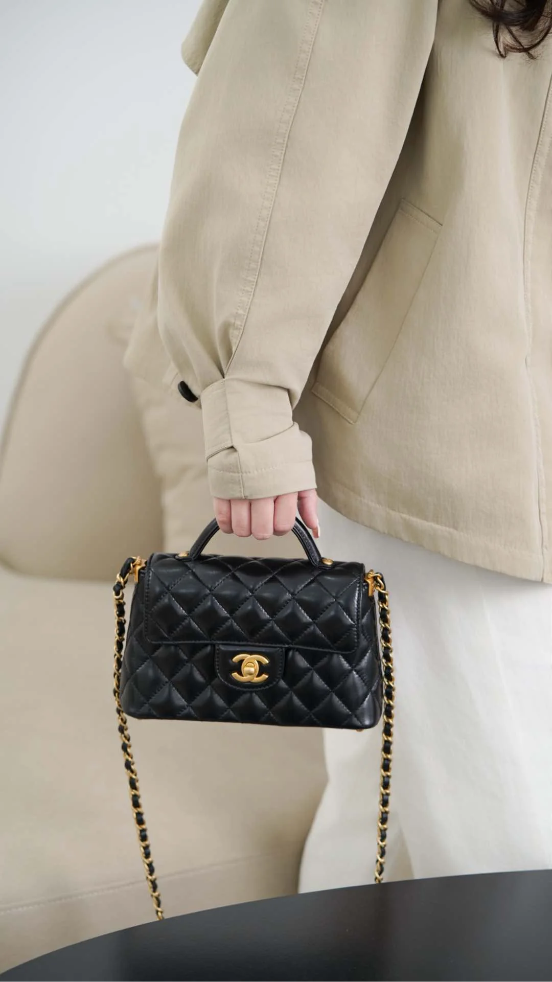 Сумка Chanel 25p Handle Flap Bag (квадратная) - черно-золотая