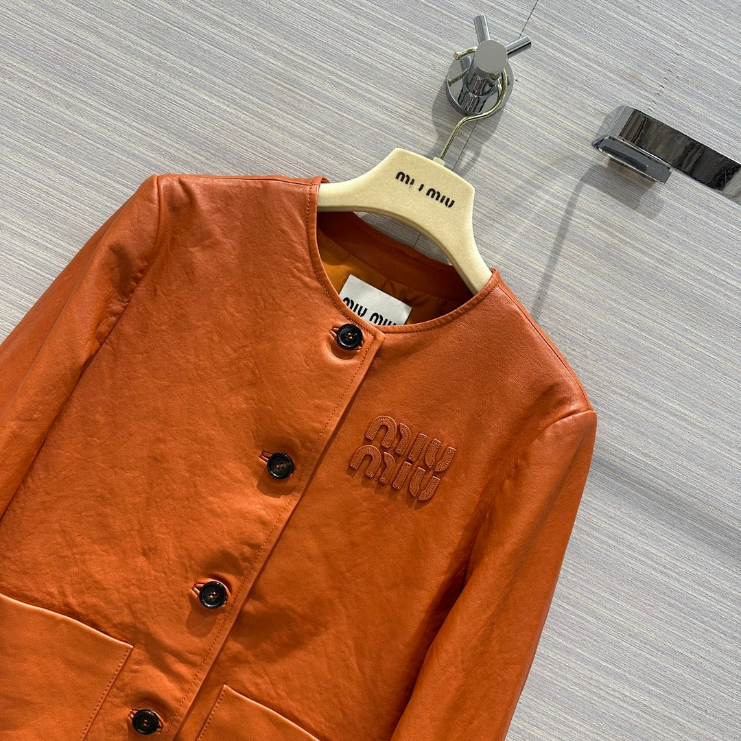 Miu Miu - 2404 - Кожаная куртка в стиле преппи - Кофейный цвет