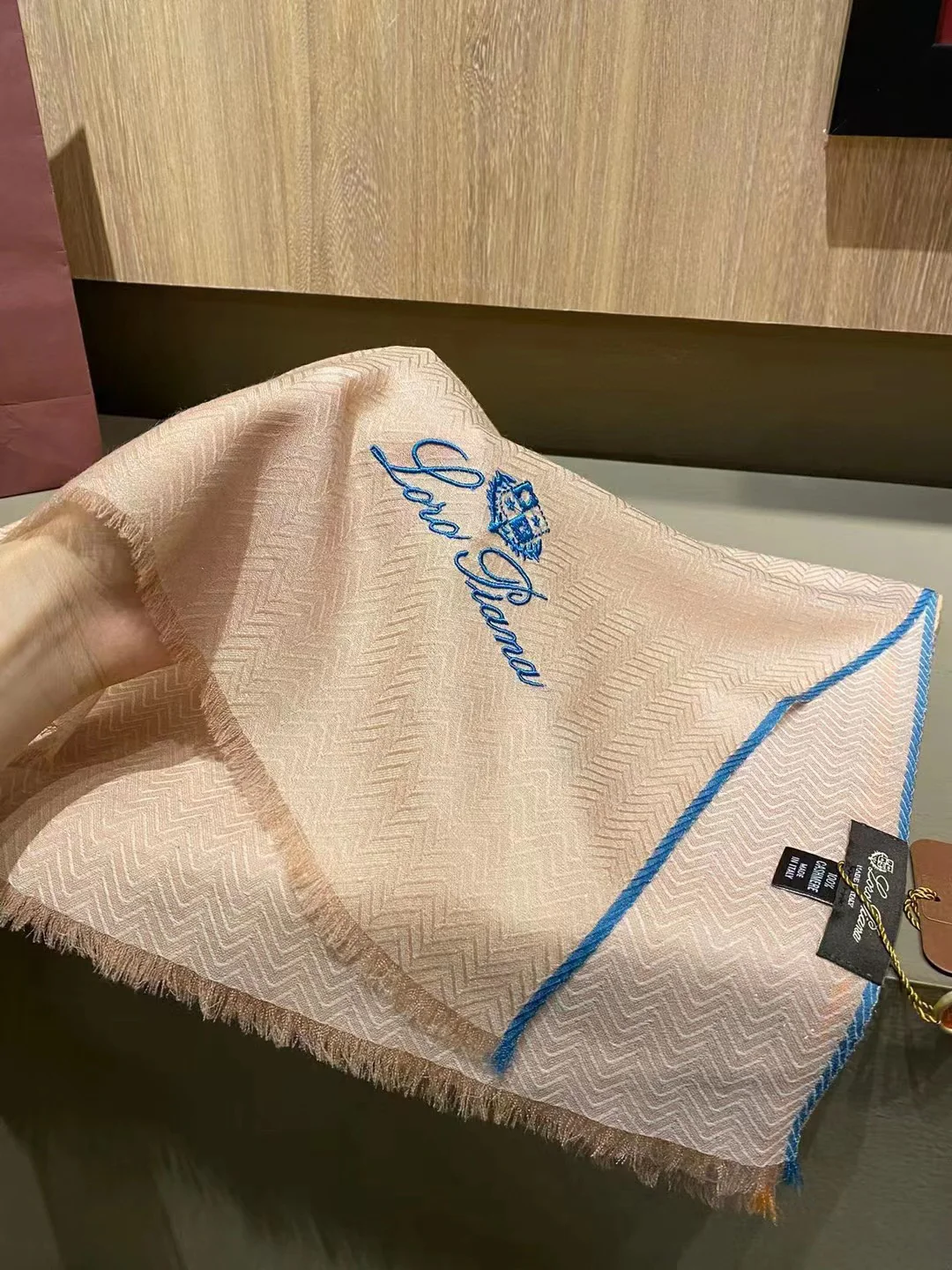 Loro Piana - Коллекция Image - 100 - Однотонный кашемировый шарф в елочку - 200 отрезков кашемировой пряжи - 90-200 см - 1