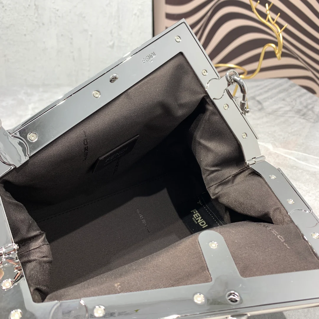 Сумка Fendi First Handbag - Маленькая - Матовое серебро с бриллиантовой отделкой