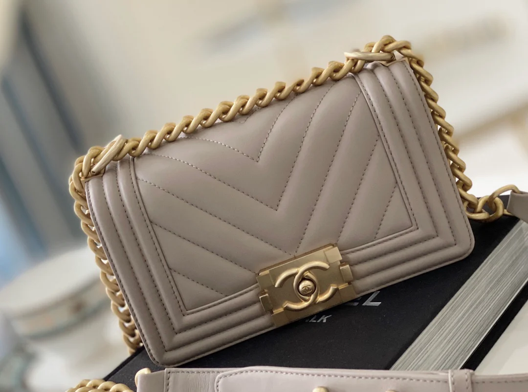 Chanel-boy-20cm-28