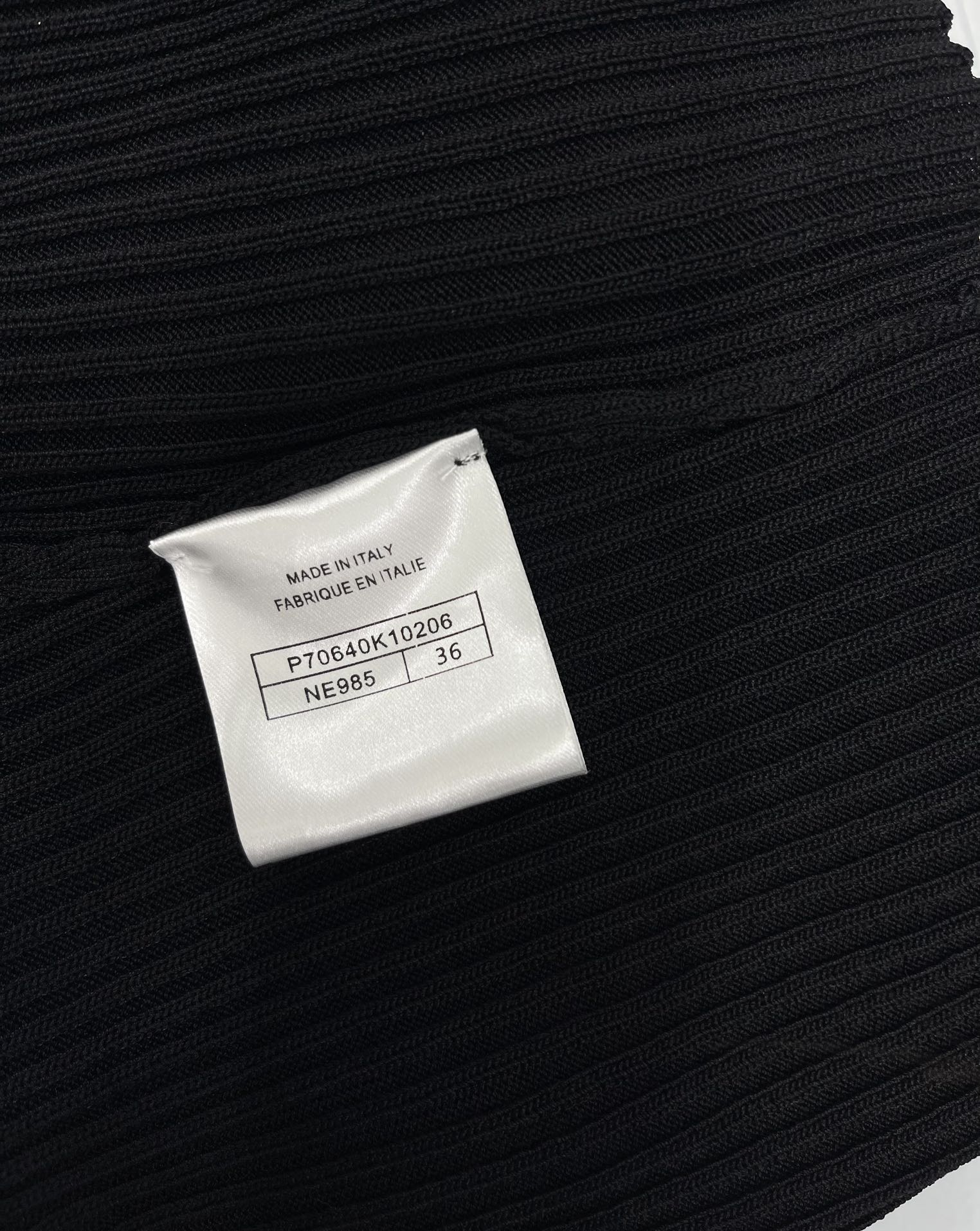 Chanel 2403-24 Летняя новинка: вязаная кофточка ручной работы с цепочкой, стильная и универсальная – черная