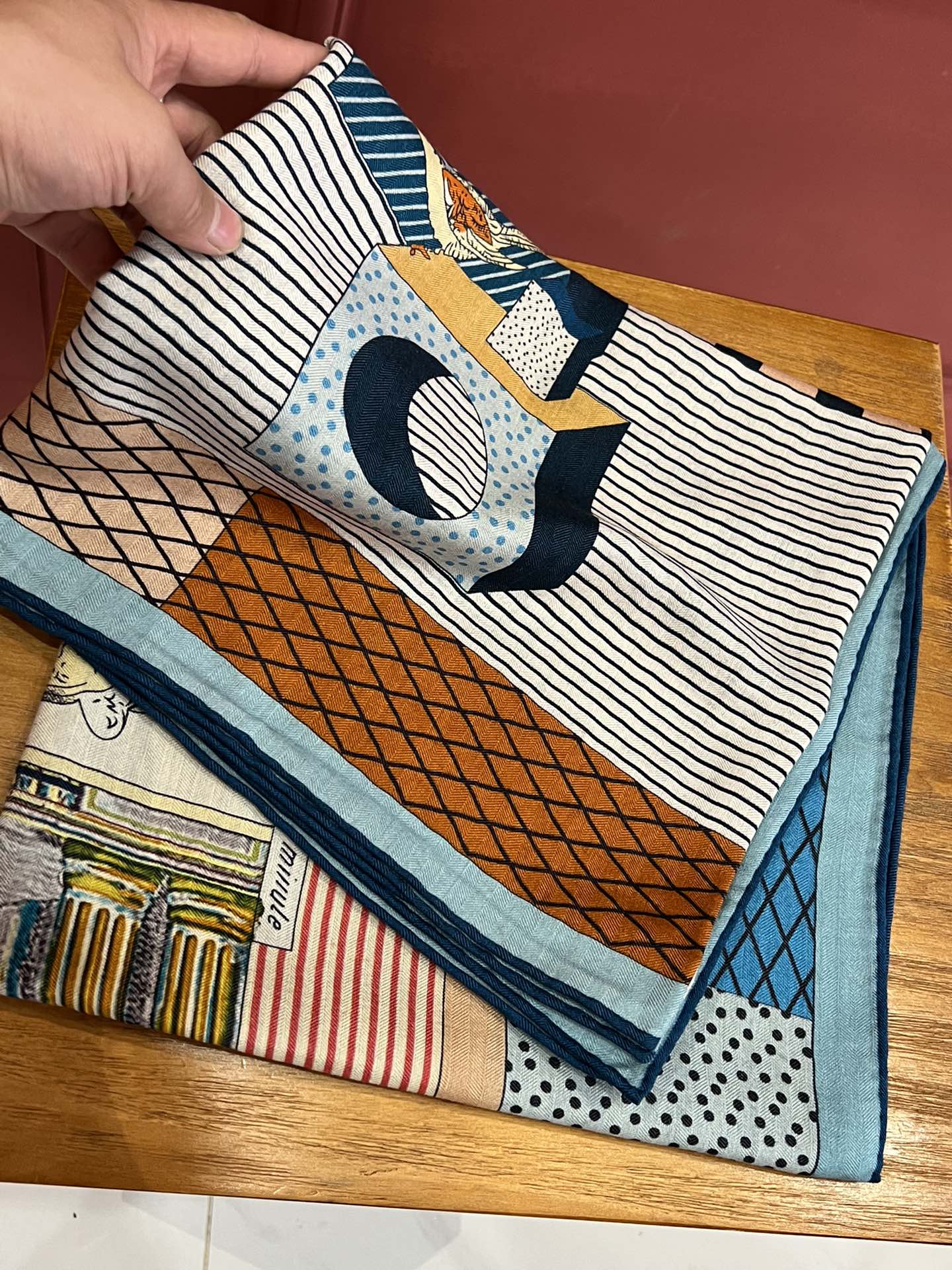 Шарф Hermes Grand Theatre Square Scarf - 140 см - Шелк-кашемир - Синий