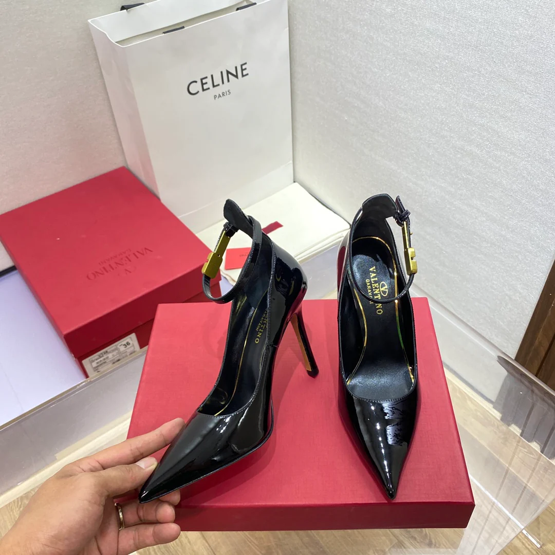 Туфли-лодочки Valentino с острым носком на шпильке - черные - 9 см