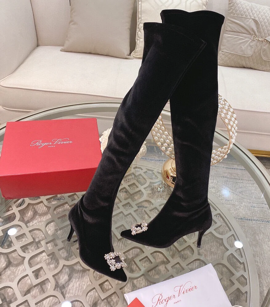 Сапоги на высоком каблуке RV-Snowflake с пуговицами и стразами, эластичные.