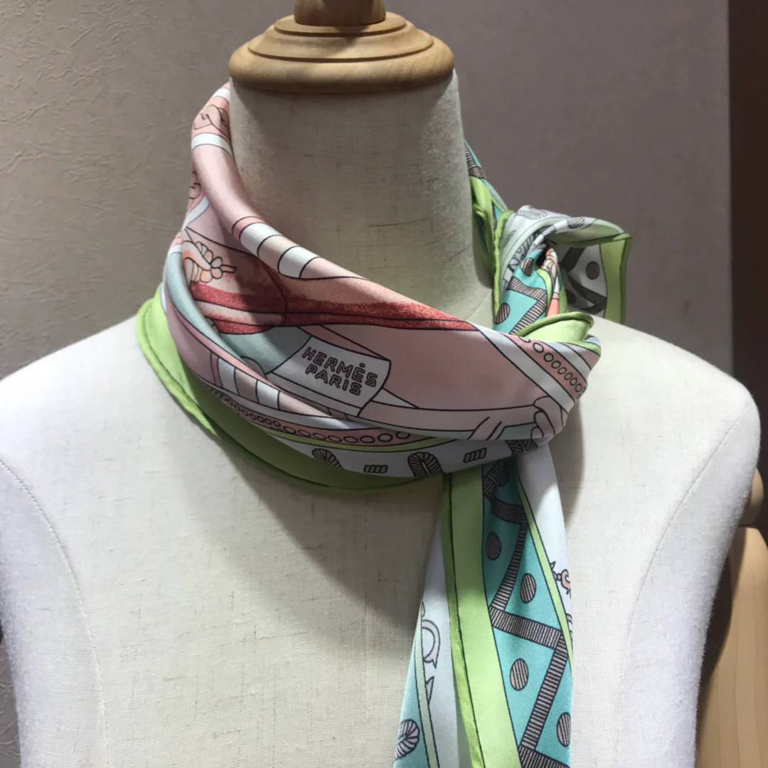 Hermes - Новейший шарф Garden Diamond - 100% - Твиловый шелк - 43-115 см