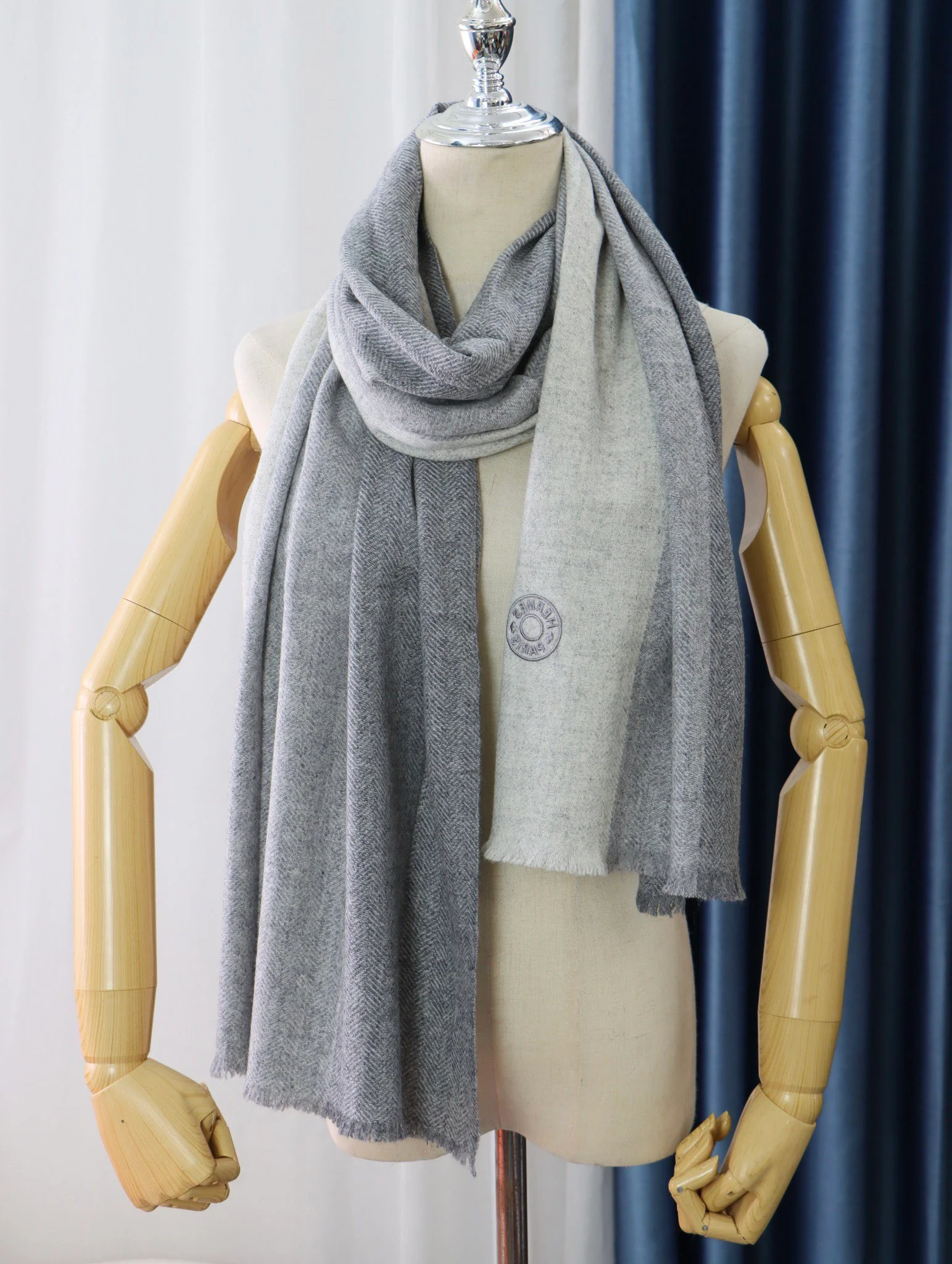 Кашемировый шарф Hermes с нежной текстурой - 63 см - 180 см