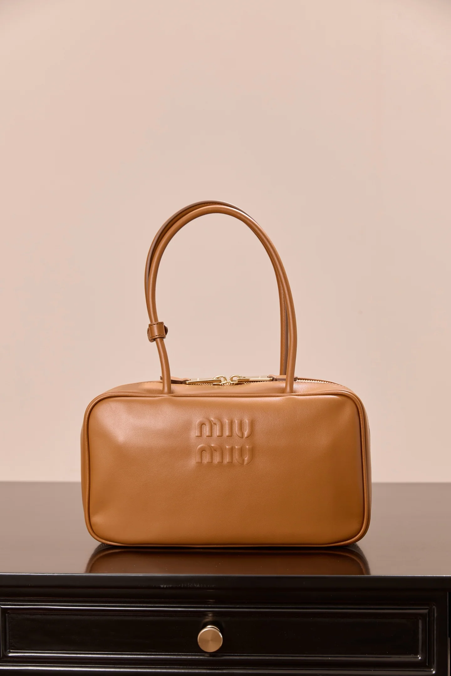 Miu Miu - 5bb142m1100 - Кожа - Сумка для боулинга - Средний размер - Коричневый