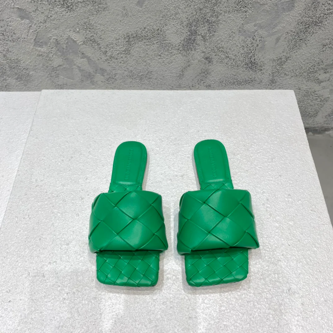 BV - Плетеные сандалии - Зеленые