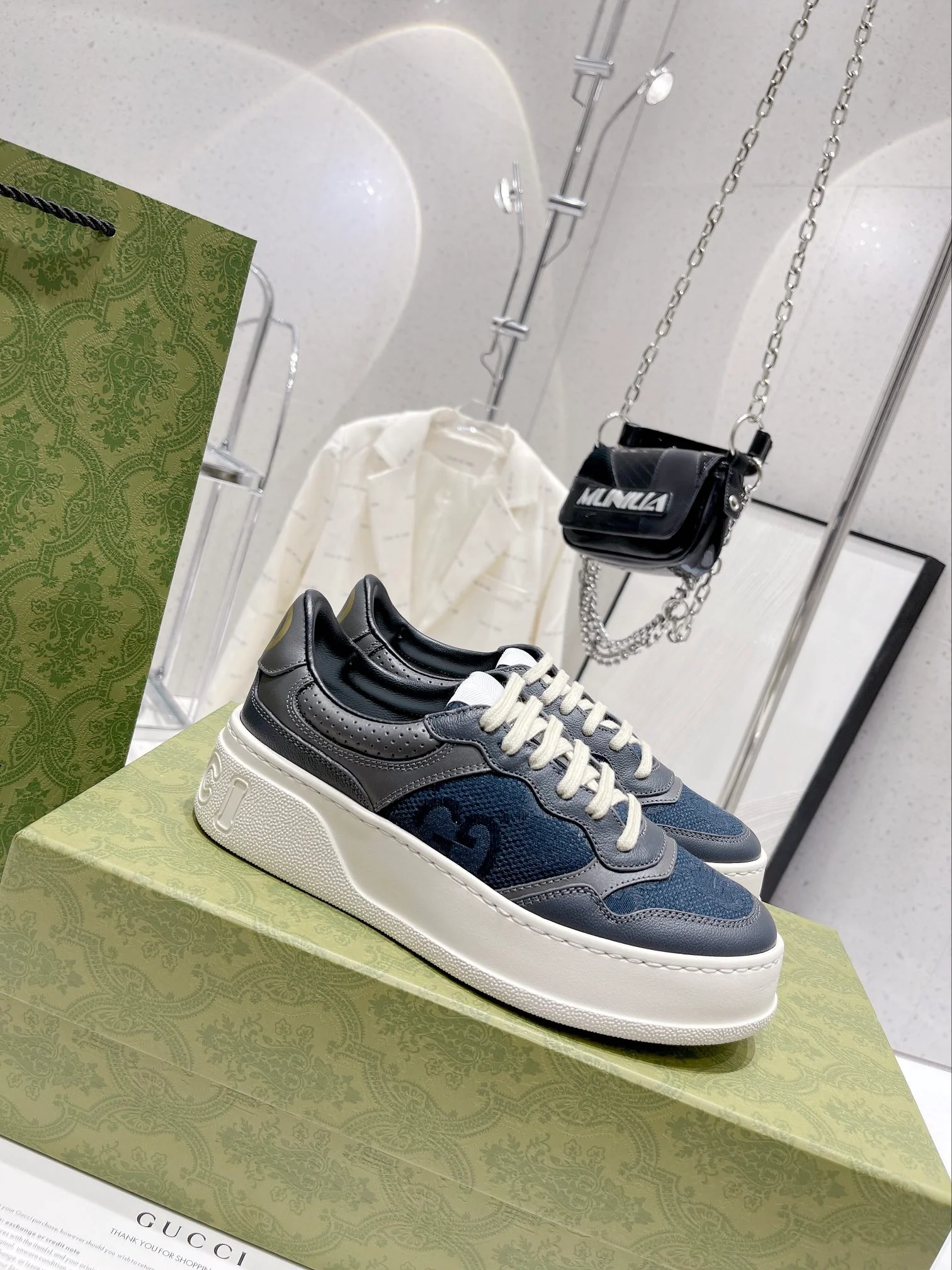 Кроссовки Gucci Chunky B Series на платформе, унисекс, синие.