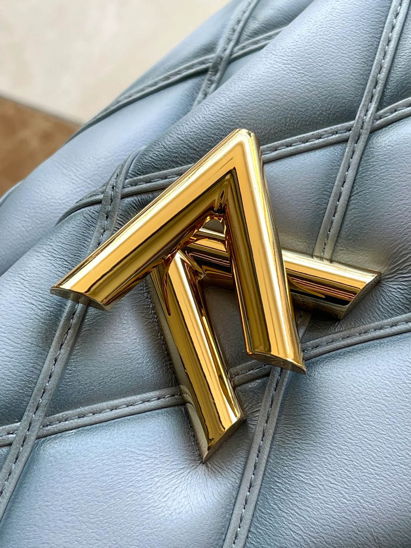 m24186-LV-go-14-mm-Medium-Handbag/Crossbody Bag-Smoked Blue