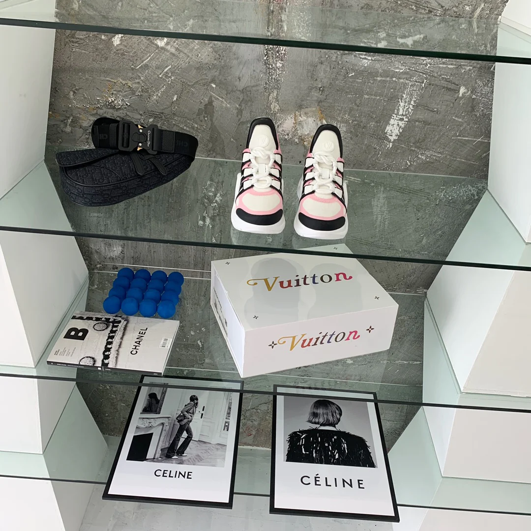 Обувь LV - Массивные кроссовки LV - 21