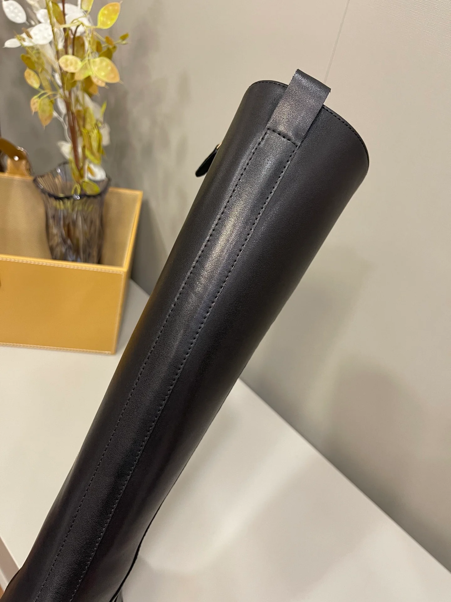 Новые ботинки Tods для ранней весны 2022 года.