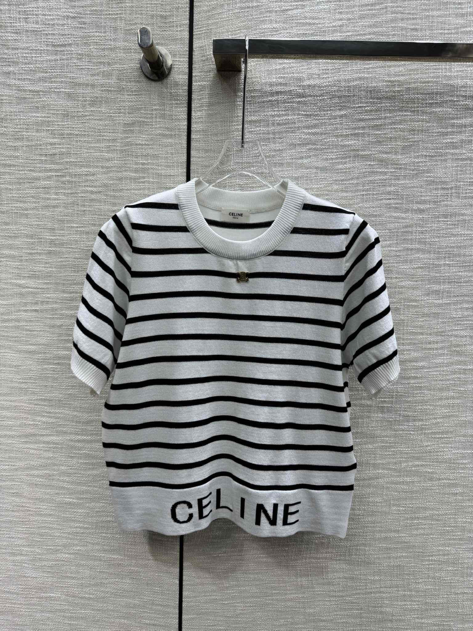 Трикотажный топ Celine 2403 с короткими рукавами и полосками, в стиле колор-блок — белый.