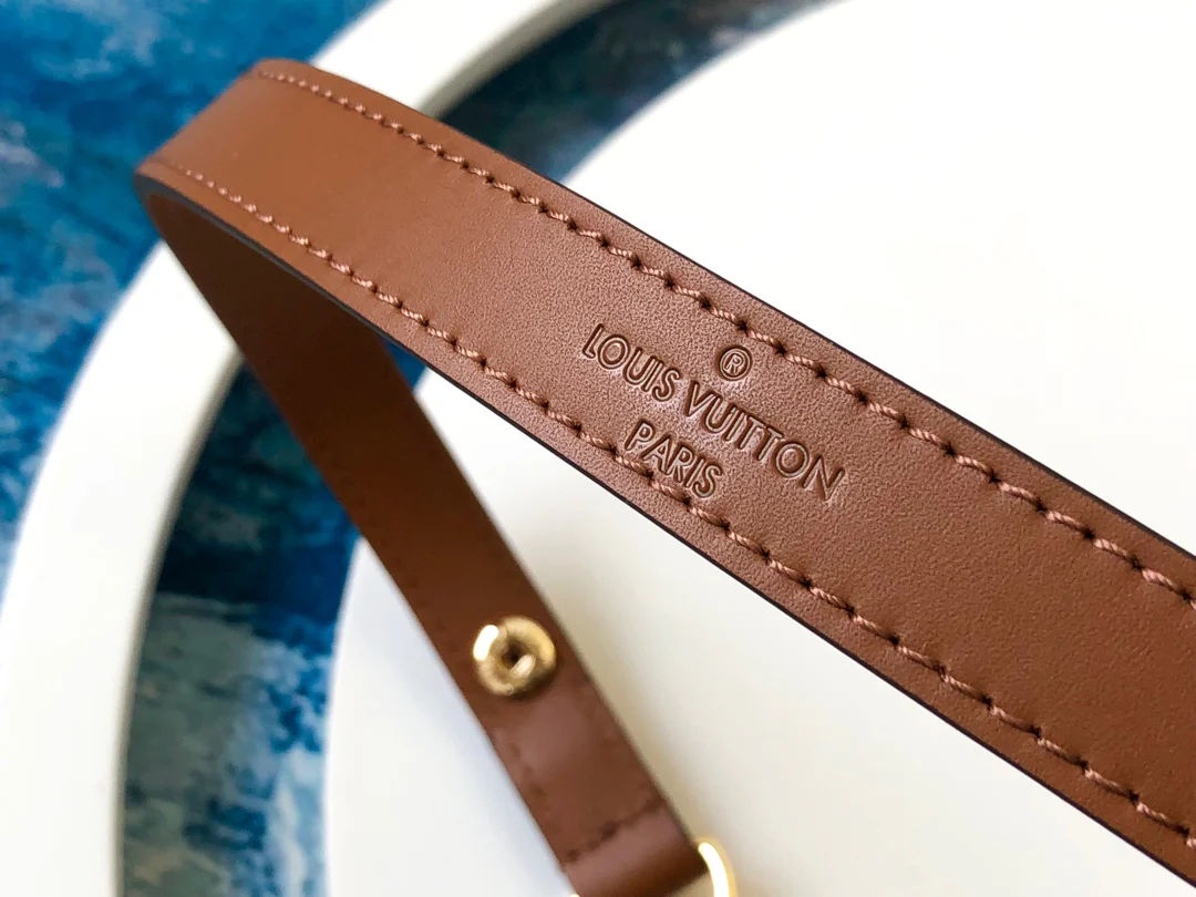 m43392-LV-dauphine-messenger bag-small