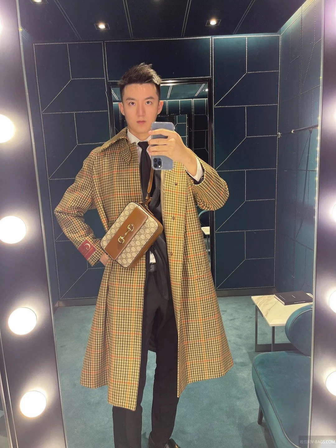 Сумка для фотоаппарата Gucci 1955 с пряжкой в ??виде подковы - 1 шт.