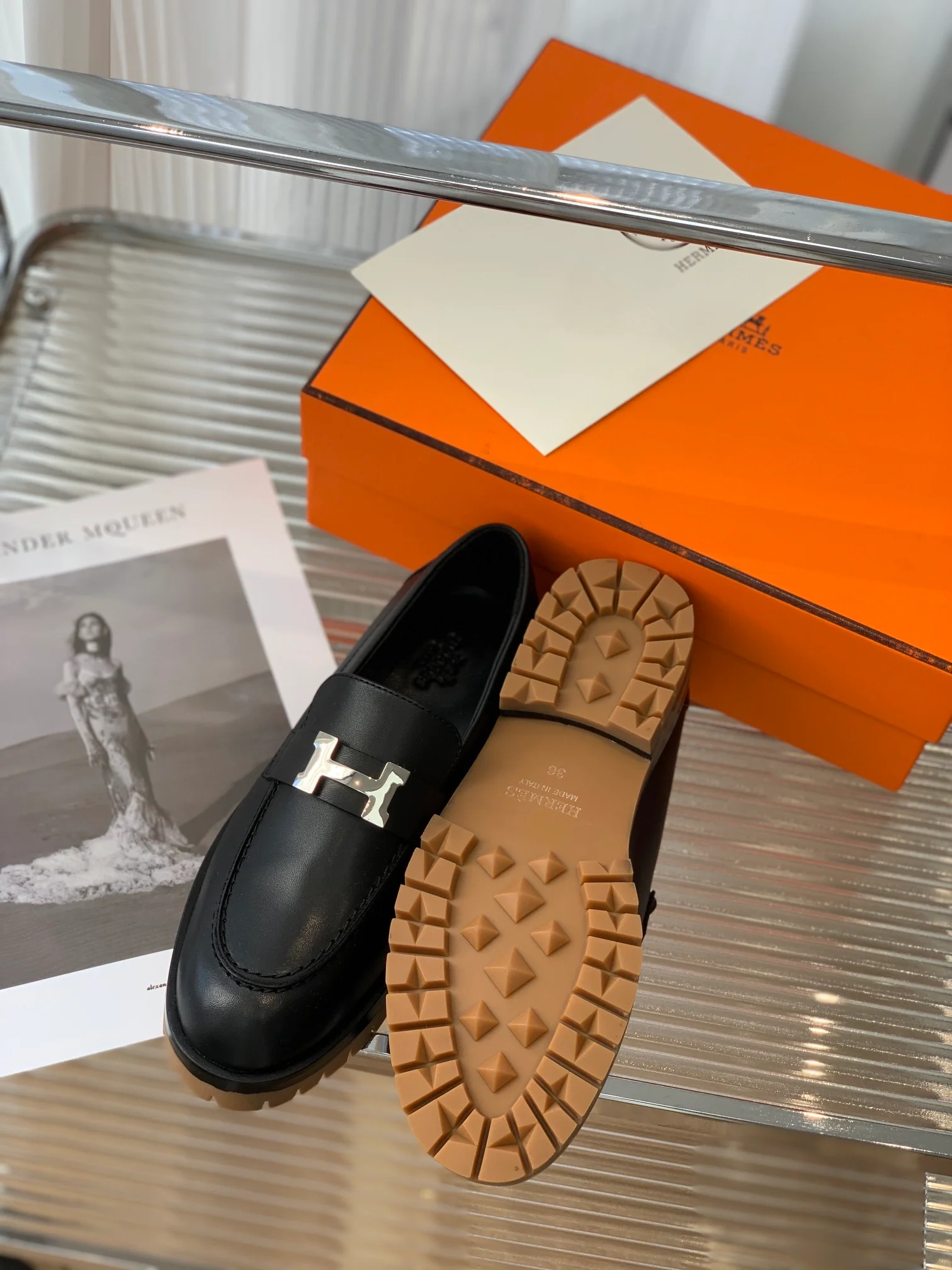 Hermes - Новинка сезона осень/зима 2022 - Акростики