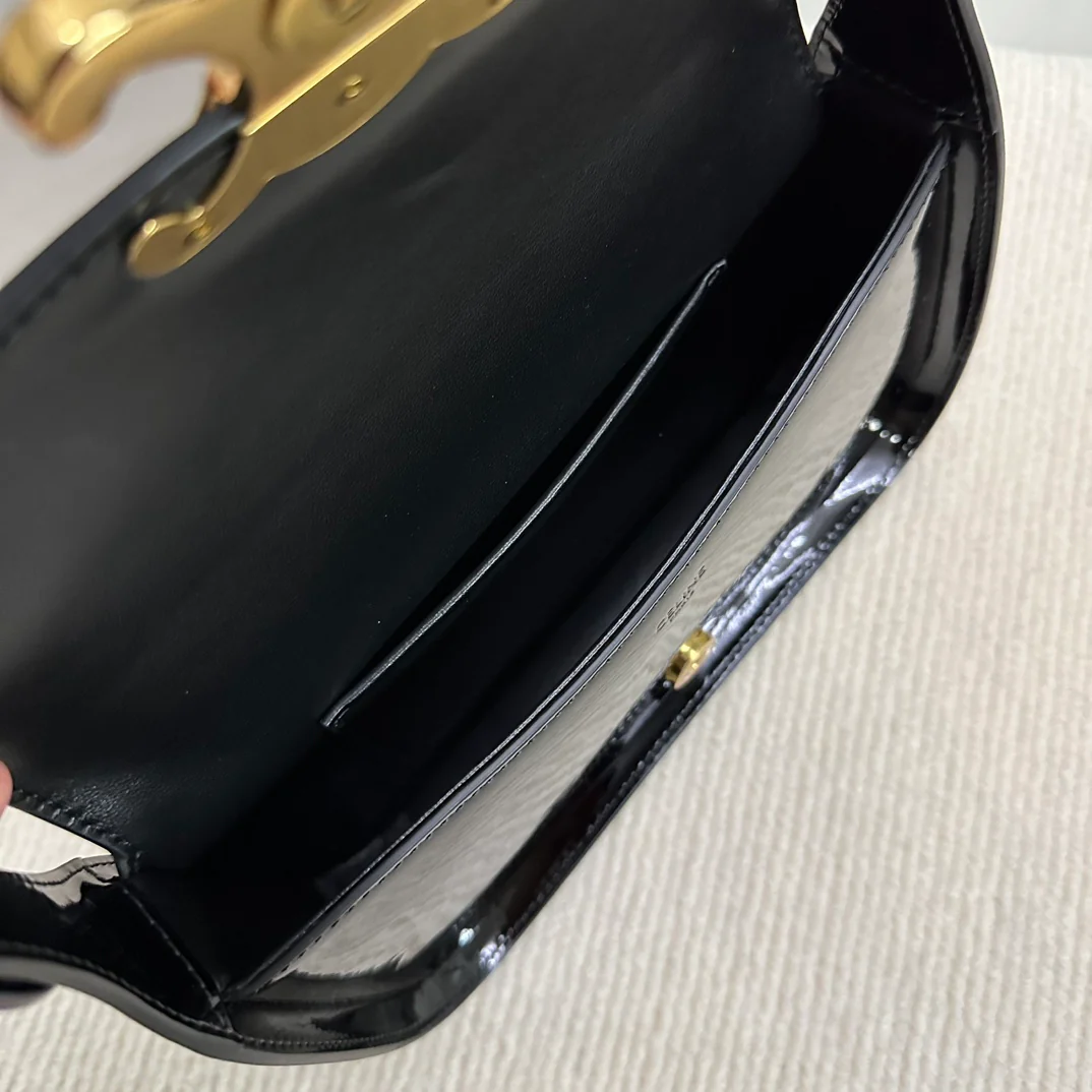 Сумка Celine Terence из лакированной кожи