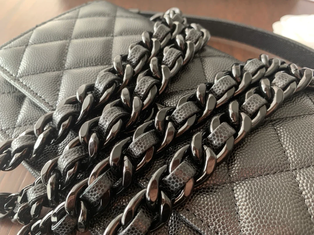 Chanel WOC - Черная кожа с зернистой текстурой - Черная пряжка