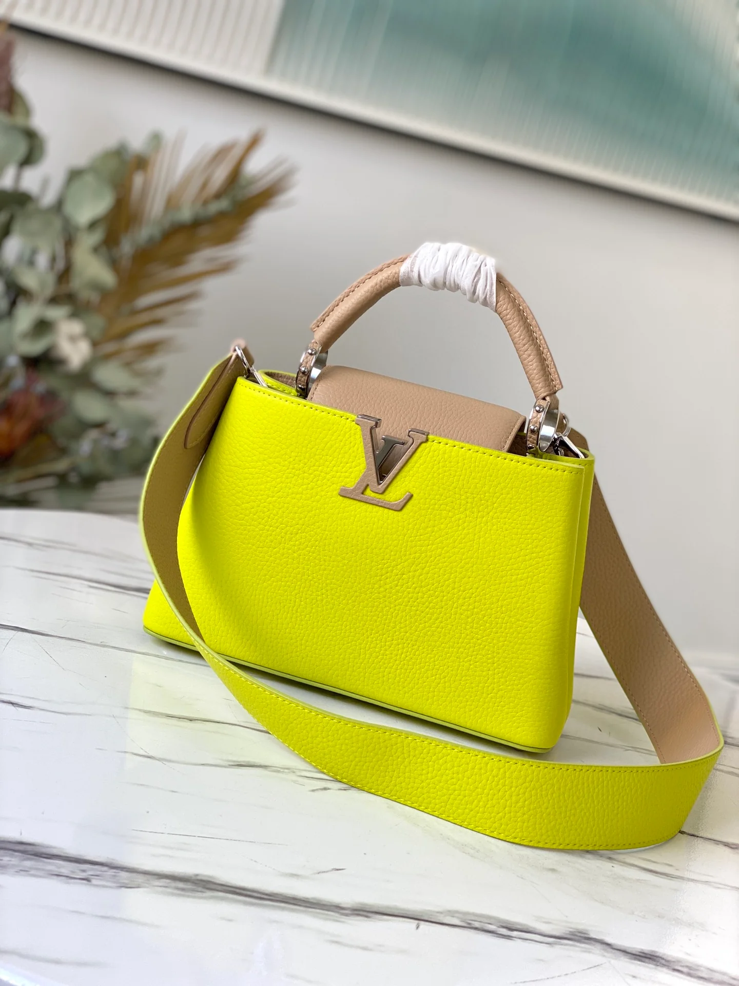 lv-m57521-capucines-small handbag