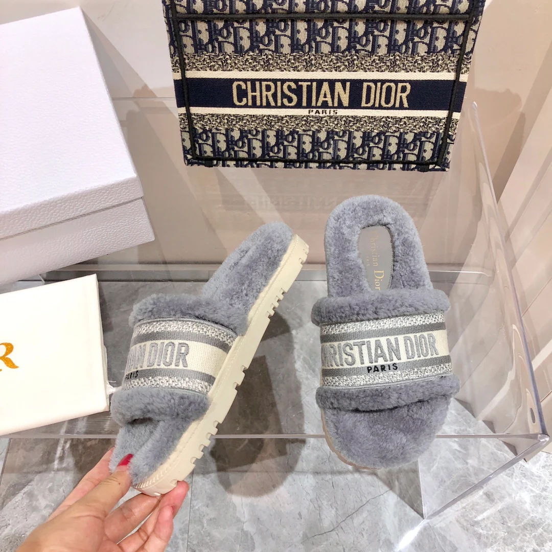 Dior - Меховые сандалии на платформе - Серые