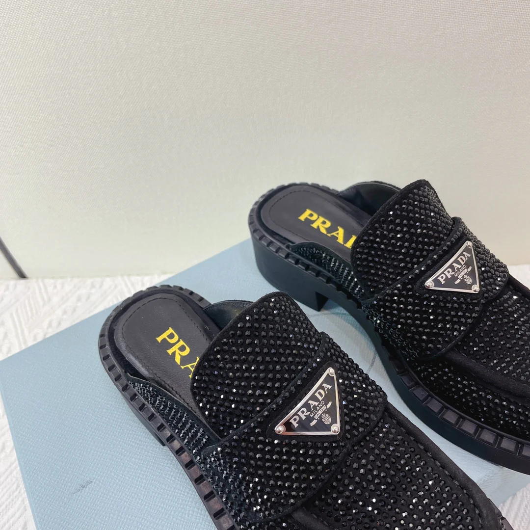 Туфли Prada - украшенные стразами - черные мюли Prada