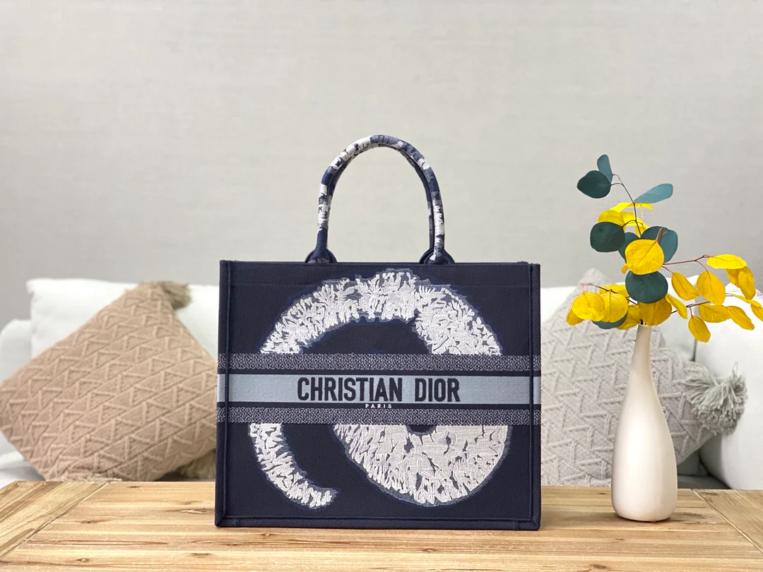 Сумка Dior Book Tote, большой размер 41-5 см, черная, Whirlwind.