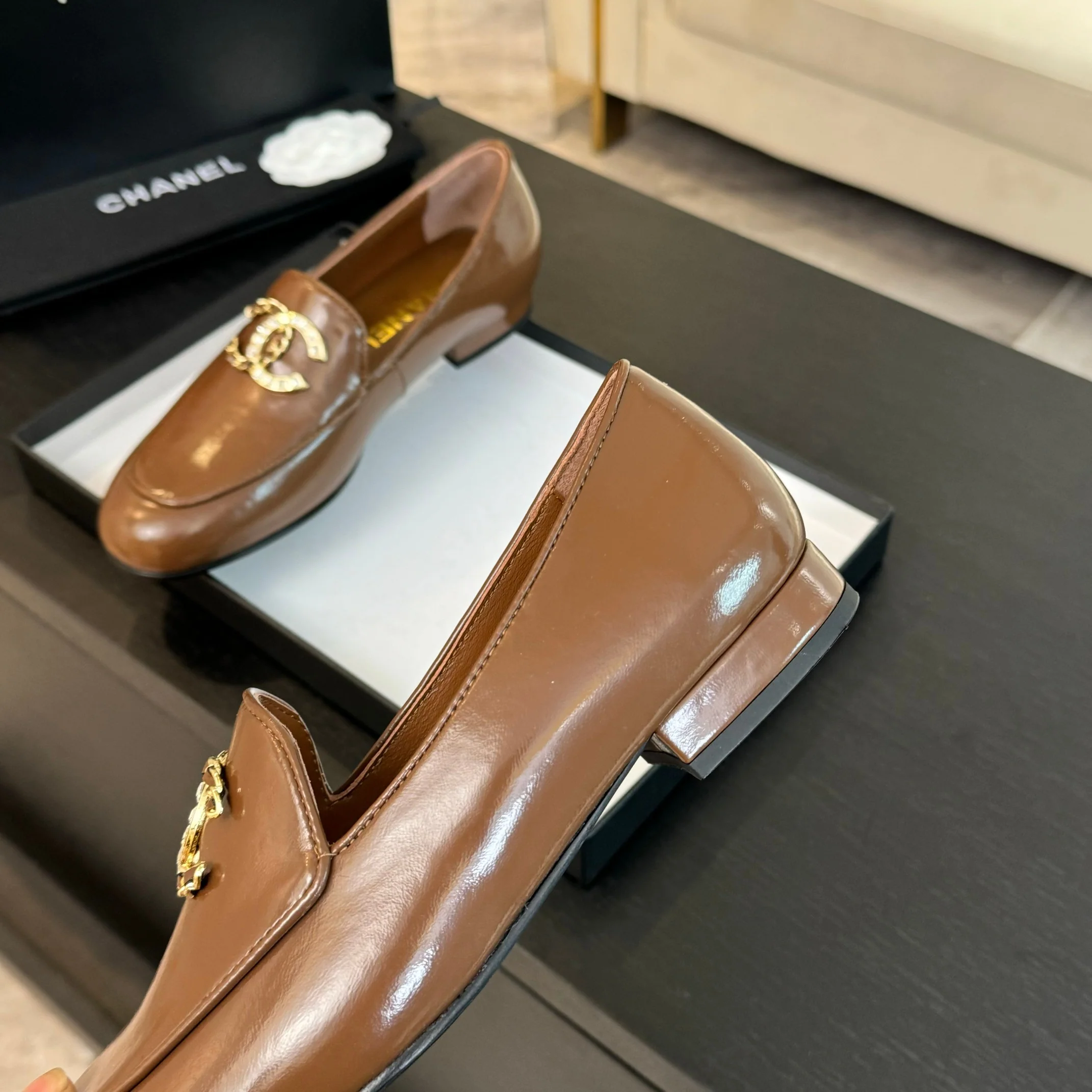 Ретро-туфли Chanel 2024 - Кофейно-коричневые