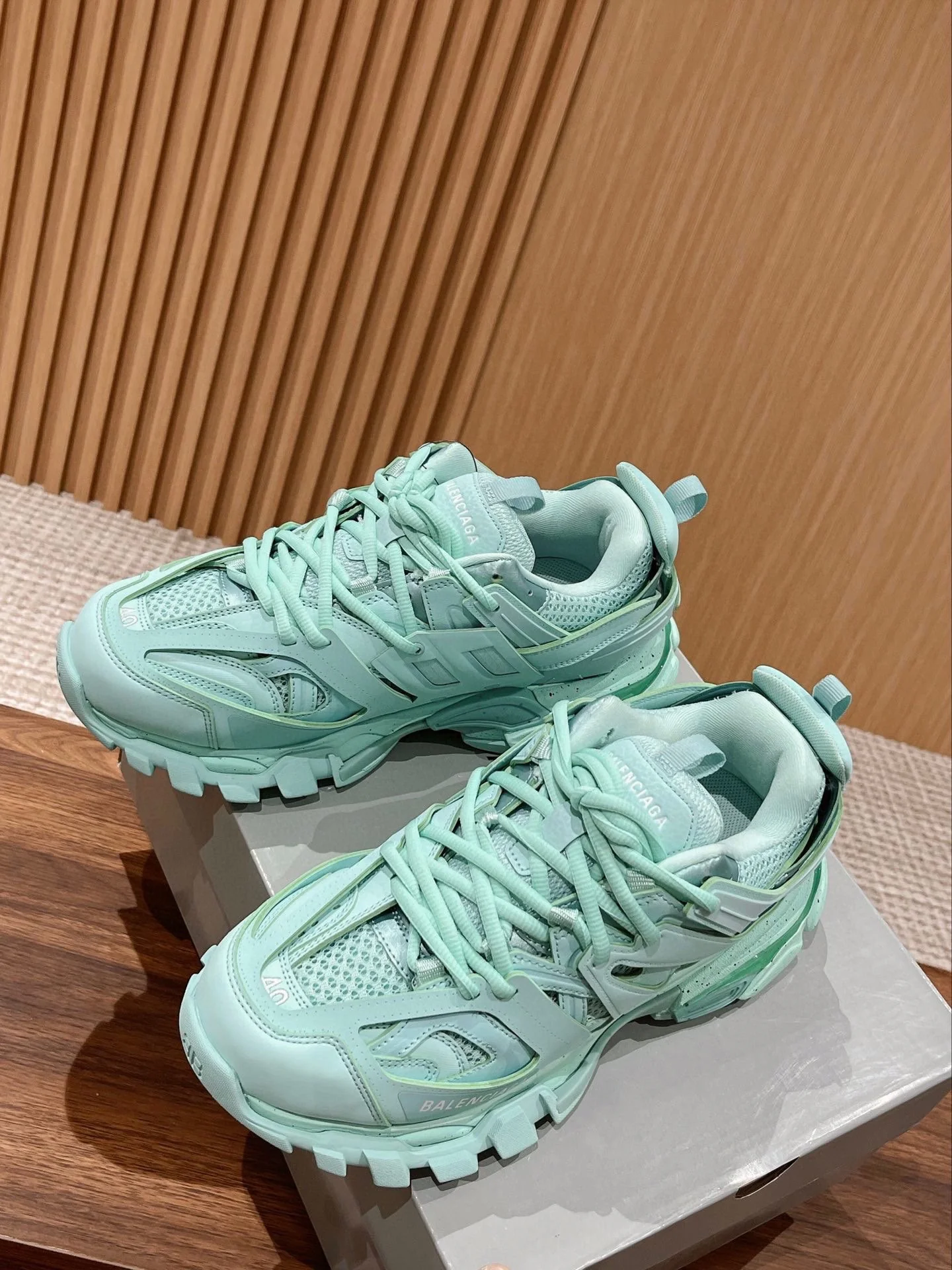 Кроссовки Balenciaga Track 3-0 (3-го поколения) Chunk - унисекс - зеленые