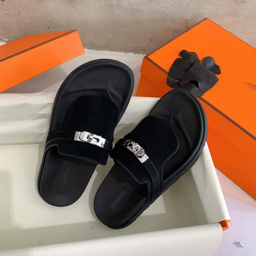 Шлёпанцы Hermes Kelly — чёрные