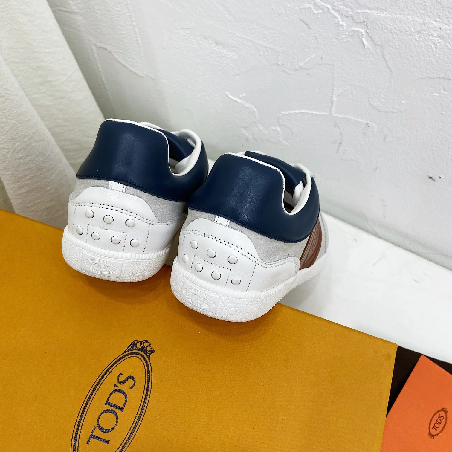 Tods - Туфли на плоской подошве - Повседневная обувь - 1